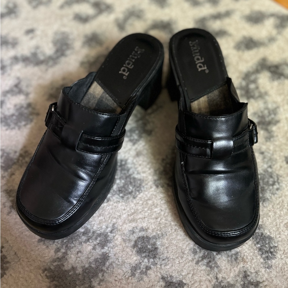 Mudd Vintage mule/loafer heels size 9